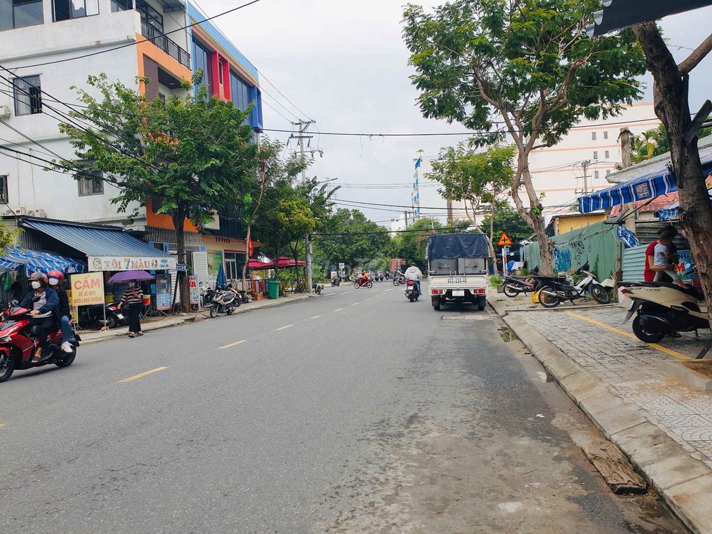 Bán lô đất 272m2 mặt tiền đường Chính Hữu, Sơn Trà, trục sầm uất. Mua bán đất tại Quận Sơn Trà Đà Nẵng được đăng bởi Lê Diện hình 2