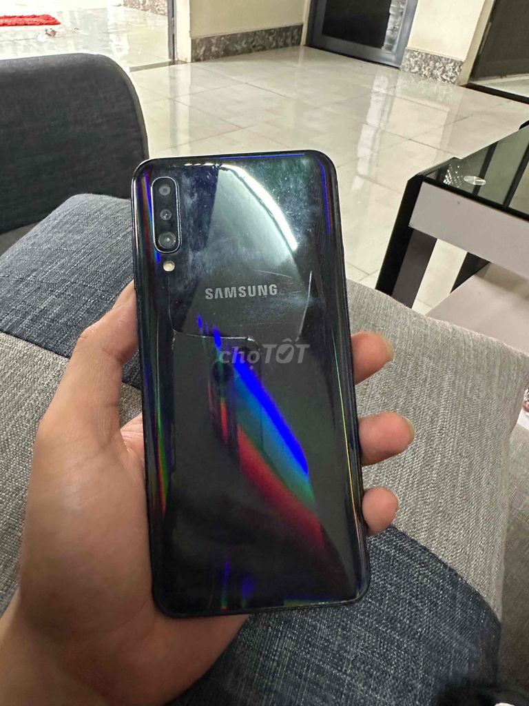 Samsung A50 Đen. Mua bán Điện thoại tại Huyện Núi Thành Quảng Nam được đăng bởi thảo  hình 1