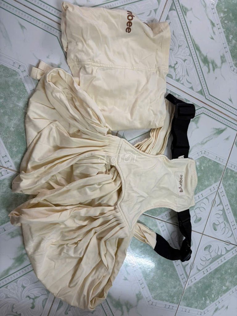 Đai địu Unbee Kem size L 1-12 tháng. Mua bán Mẹ và bé tại Quận Phú Nhuận Tp Hồ Chí Minh được đăng bởi Trịnh Ngọc ly hình 1