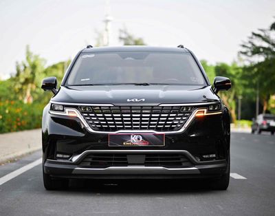 Kia Carnival 2023 Signature 2.2D màu đen siêu đẹp