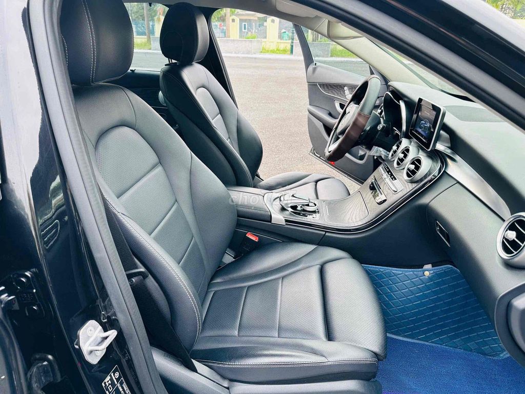 Mercedes Benz C Class 2018 C200 - 28732 km. Mua bán Ô tô tại Quận Cầu Giấy Hà Nội được đăng bởi Tuấn hình 14