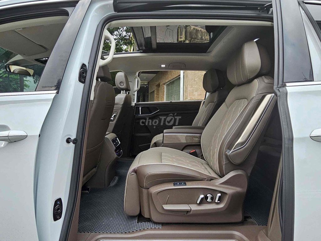 Volkswagen Viloran 2024 Luxury - 34000 km. Mua bán Ô tô tại Thành phố Thuận An Bình Dương được đăng bởi Thảo Nhi hình 6