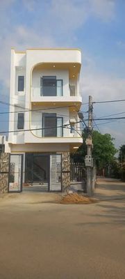 bán nhà lô góc 2 mặt tiền gần chợ búng