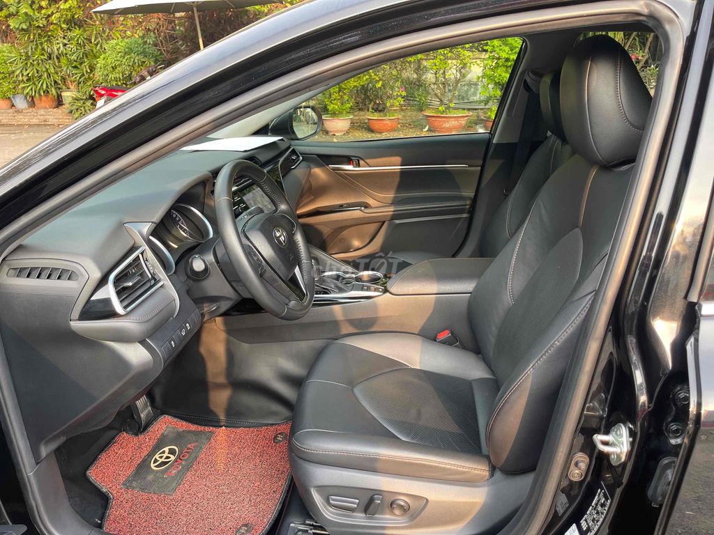 Toyota Camry 2.0G 2019. Mua bán Ô tô tại Quận Tân Phú Tp Hồ Chí Minh được đăng bởi Lê Tấn Dũ hình 5