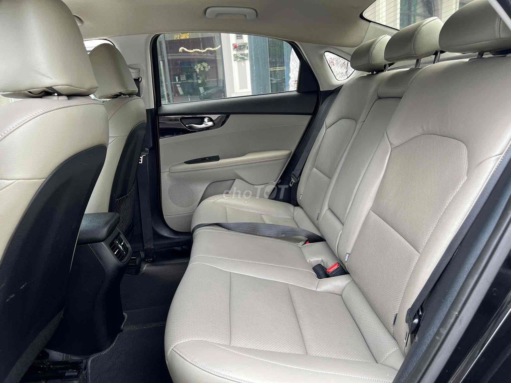 Kia Cerato 2019 1.6 AT Deluxe - 70000 km. Mua bán Ô tô tại Quận Hai Bà Trưng Hà Nội được đăng bởi Tuan Trinh  hình 10
