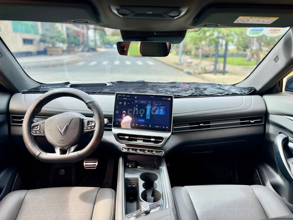 VinFast VF7 Plus 2024 - Trắng - 2v5km - Mua pin. Mua bán Ô tô tại Thành phố Thủ Đức Tp Hồ Chí Minh được đăng bởi OTOCITY hình 11
