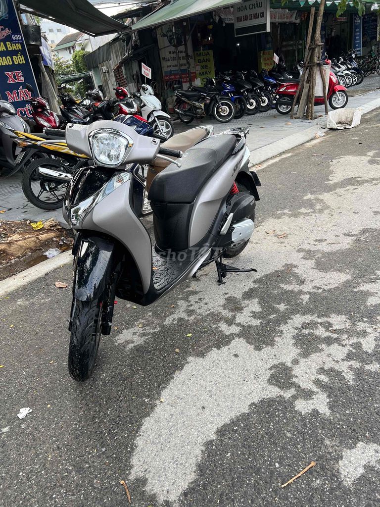 Honda SH Mode 2019 ABS Xám. Mua bán Xe máy tại Quận Liên Chiểu Đà Nẵng được đăng bởi Quoc Hung hình 2
