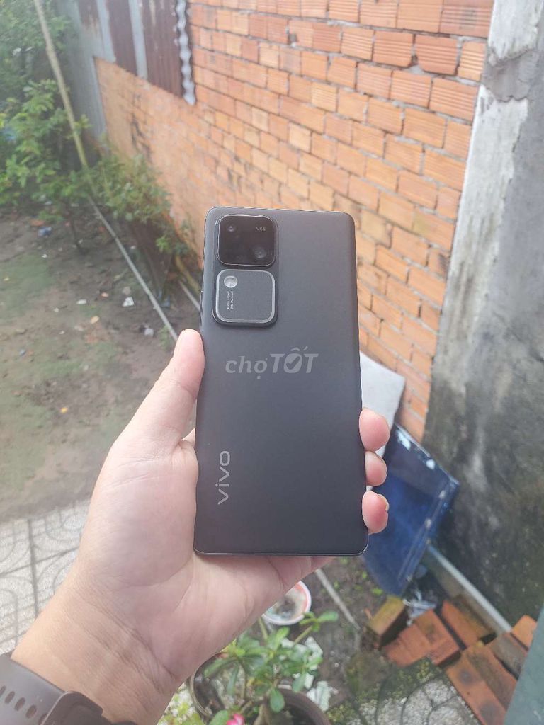 Vivo s18  ram 12 rom 512 snapdragon 7gen3. Mua bán Điện thoại tại Huyện Bàu Bàng Bình Dương được đăng bởi cầm đồ tnt hình 1