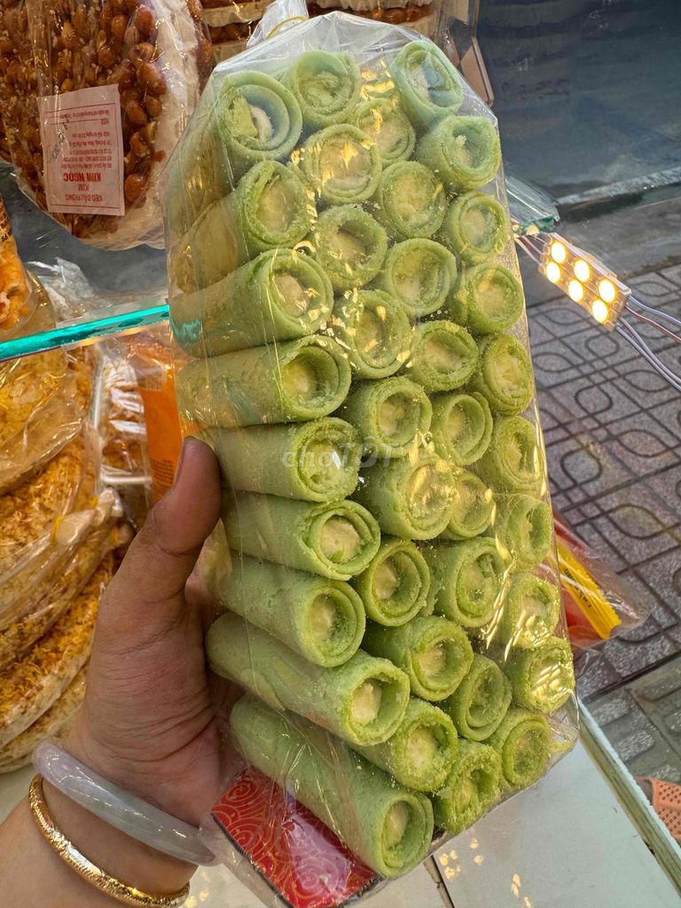 Bánh Quế Lá Dứa Nhân Kem Sữa. Mua bán Đồ ăn, thực phẩm và các loại khác tại Quận 7 Tp Hồ Chí Minh được đăng bởi Mi Nguyễn hình 1