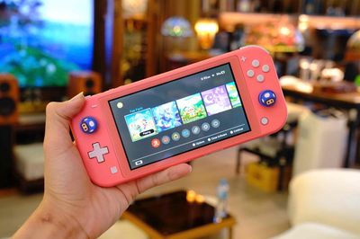 Nintendo Switch Lite (Hồng) – 128GB đã hacm. Mua bán Thiết bị chơi game tại Quận Bình Thạnh Tp Hồ Chí Minh được đăng bởi Vân Anh 2Tech House