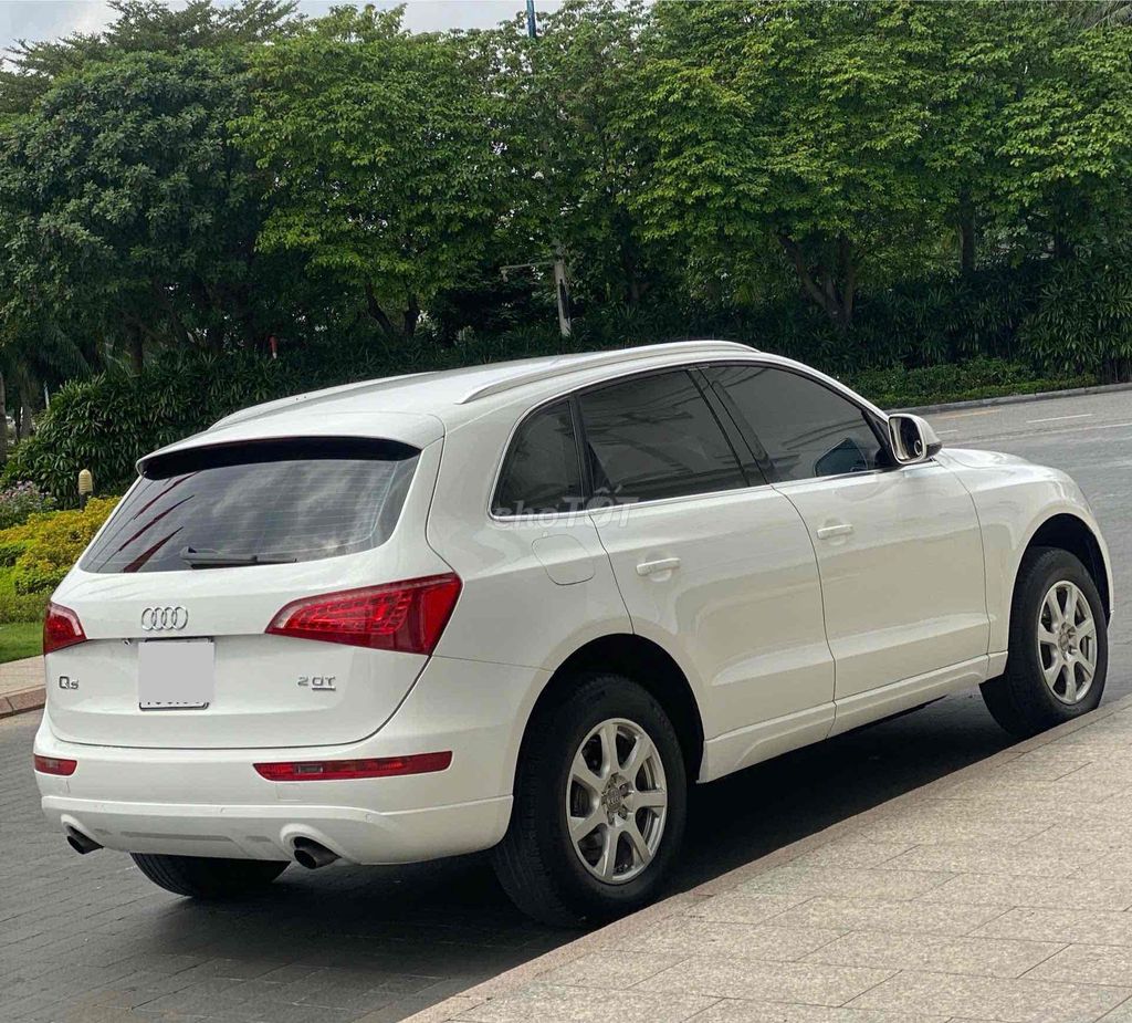 Audi Q5 2.0AT 2012 nhập Đức xe cực chất. Mua bán Ô tô tại Quận Long Biên Hà Nội được đăng bởi Hoàng Thanh auto hình 5