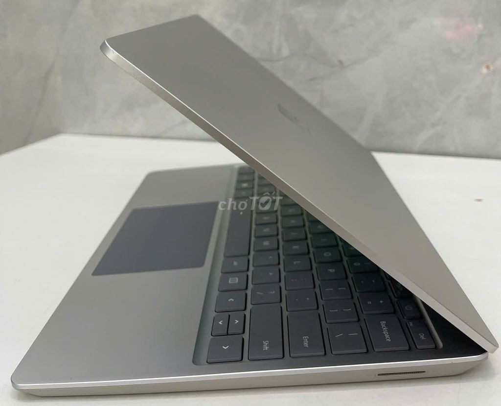Surface Laptop Go 2 i5-1135G7 12.4 inch 16GB/256GB. Mua bán Laptop tại Quận Phú Nhuận Tp Hồ Chí Minh được đăng bởi Hoàng Ngọc Anh hình 1