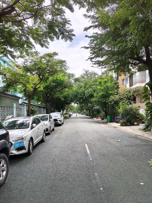 Townhouse 100 m² · 6 bed · Đường Phú Thuận