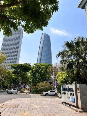 CHO THUÊ CĂN HỘ 2 PHÒNG NGỦ TẠI ĐÀ NẴNG PLAZA TẦNG CAO VÀO Ở NGAY