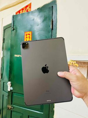 iPad Pro M1 Wi-Fi 5G Sim pin cao 93% zin 128gb