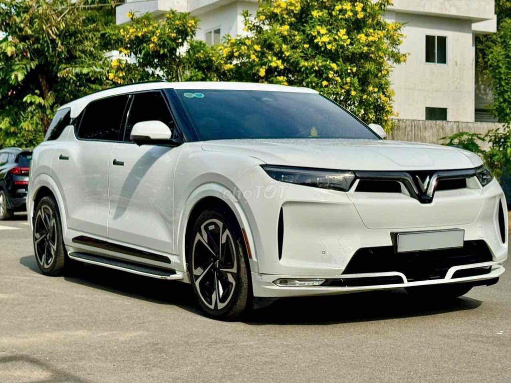 VF9 2023 Plus - Trắng - 5vkm- Thuê pin (CATL). Mua bán Ô tô tại Thành phố Thủ Đức Tp Hồ Chí Minh được đăng bởi OTOCITY hình 3