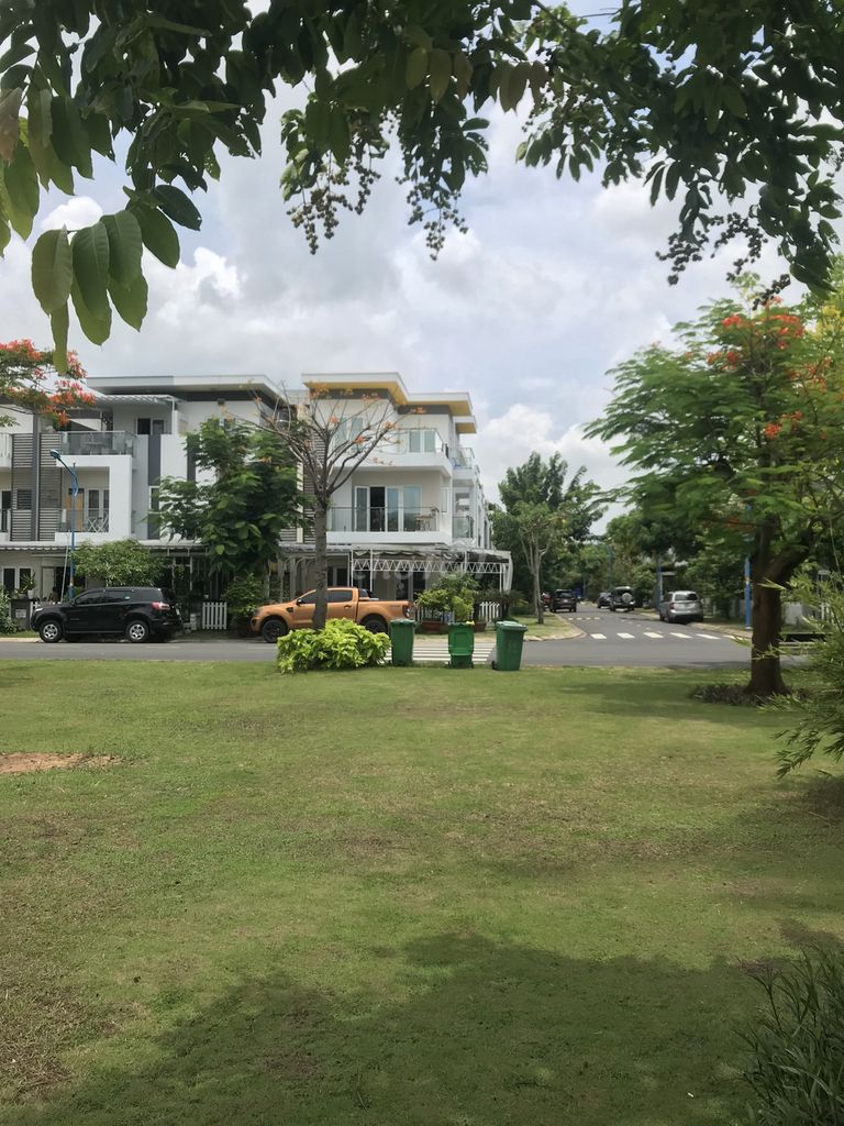 GIÁ TỐT  nhà Melosa Khang Điền 85m2, có nội thất, sổ hồng, hướng mát. Mua bán nhà ở tại Thành phố Thủ Đức Tp Hồ Chí Minh được đăng bởi Ms Kim hình 1