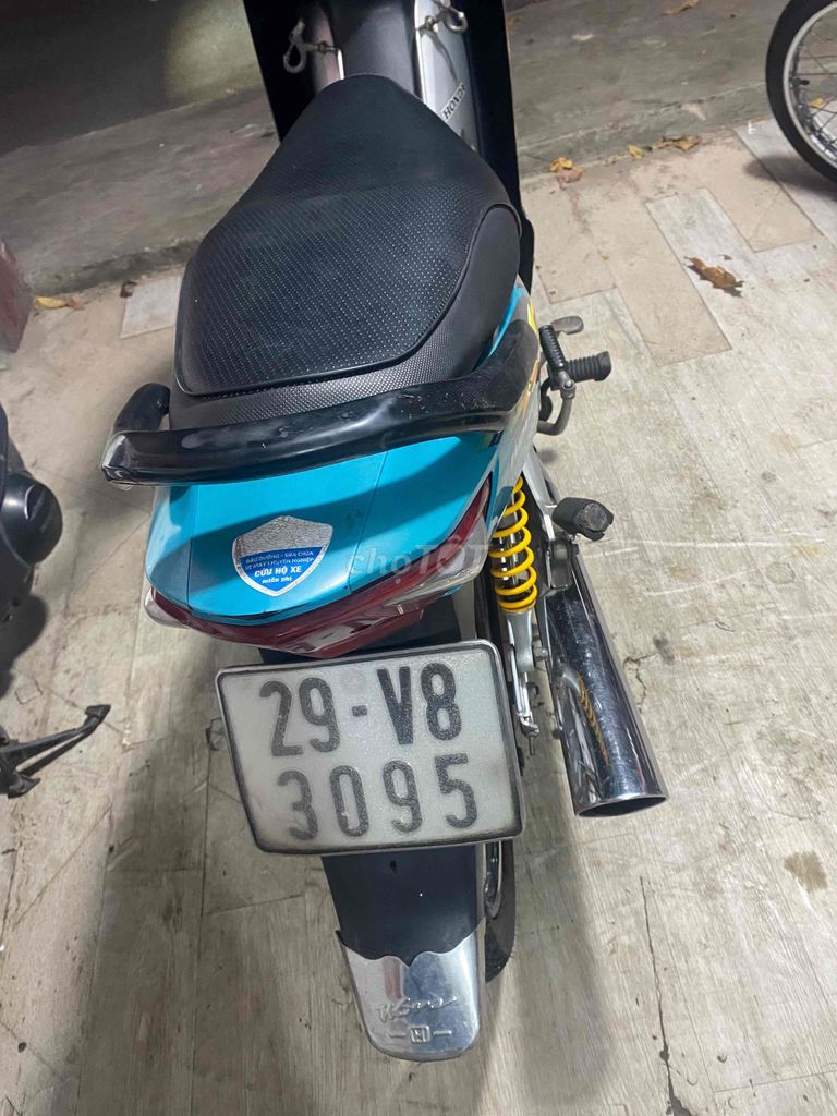 nhà mình thừa xe cần bán. Mua bán Xe máy tại Quận Tây Hồ Hà Nội được đăng bởi Anh Minh hình 5