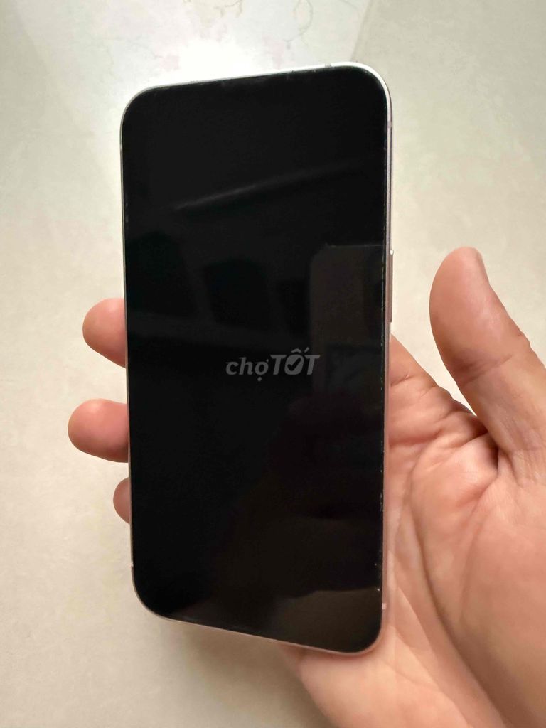 Apple iPhone 13 Trắng Bể lưng, dính iCloud. Mua bán Điện thoại tại Quận Gò Vấp Tp Hồ Chí Minh được đăng bởi VũHùng hình 1