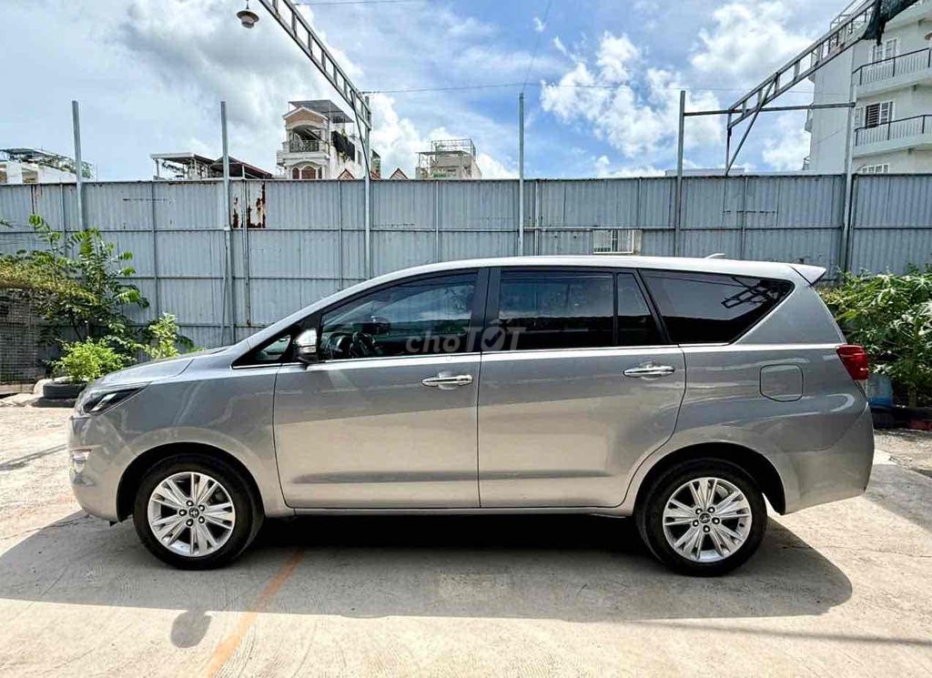 INNOVA 2.0V 2017 BẢO HÀNH 1 NĂM ,HỖ TRỢ VAY. Mua bán Ô tô tại Quận Bình Tân Tp Hồ Chí Minh được đăng bởi XUÂN DUY AUTO hình 4