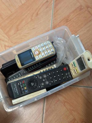 Thanh lý hộp đồ điện tử cũ. Mua bán Điện thoại tại Quận Thanh Khê Đà Nẵng được đăng bởi donna