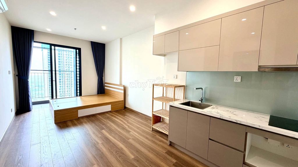 Студия с базовой мебелью в Vinhomes Ocean Park Gia Lam