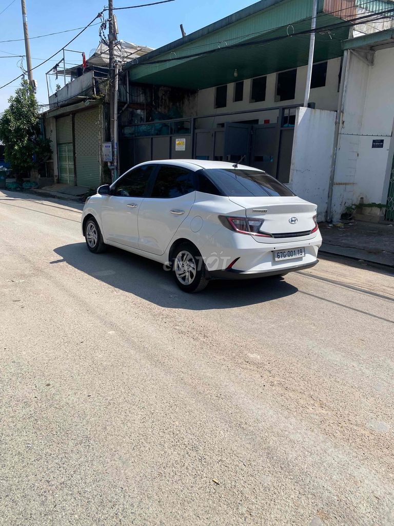 Hyundai Grand i10 Trắng Ghế da Tự động. Mua bán Ô tô tại Quận 12 Tp Hồ Chí Minh được đăng bởi tran van duc hình 4