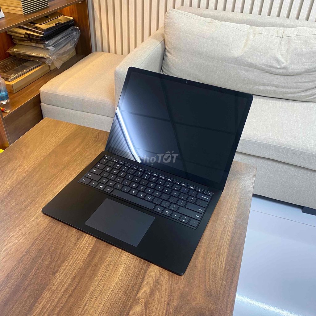 Microsoft Surface Laptop 4. Mua bán Laptop tại Thành phố Thủ Đức Tp Hồ Chí Minh được đăng bởi Vũ Surface hình 1