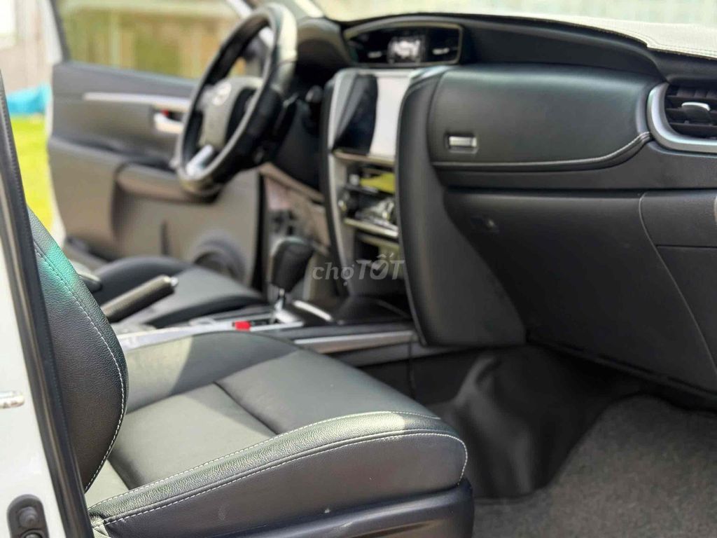 Toyota Fortuner 2.7V 2024 lướt 39.000km xe như mới. Mua bán Ô tô tại Quận 1 Tp Hồ Chí Minh được đăng bởi Nguyên hình 7