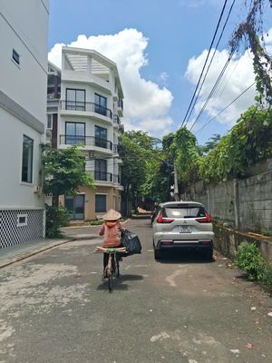 ĐẤT ĐẸP, KDC CAO TẦNG ĐƯỜNG LÀNG TĂNG PHÚ GẦN ĐH GTVT