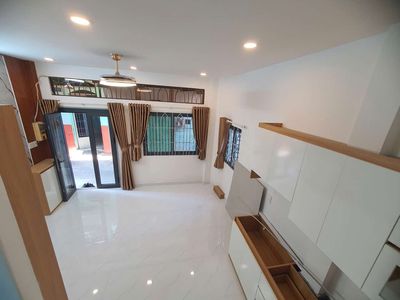 Nhà phố 21,6 m² · 2 PN · Đường Bình Thới