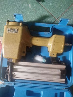 Máy bắn đinh bằng máy hơi. Mua bán Nội thất, đồ gia dụng khác tại Thành phố Pleiku Gia Lai được đăng bởi trungkien hoang