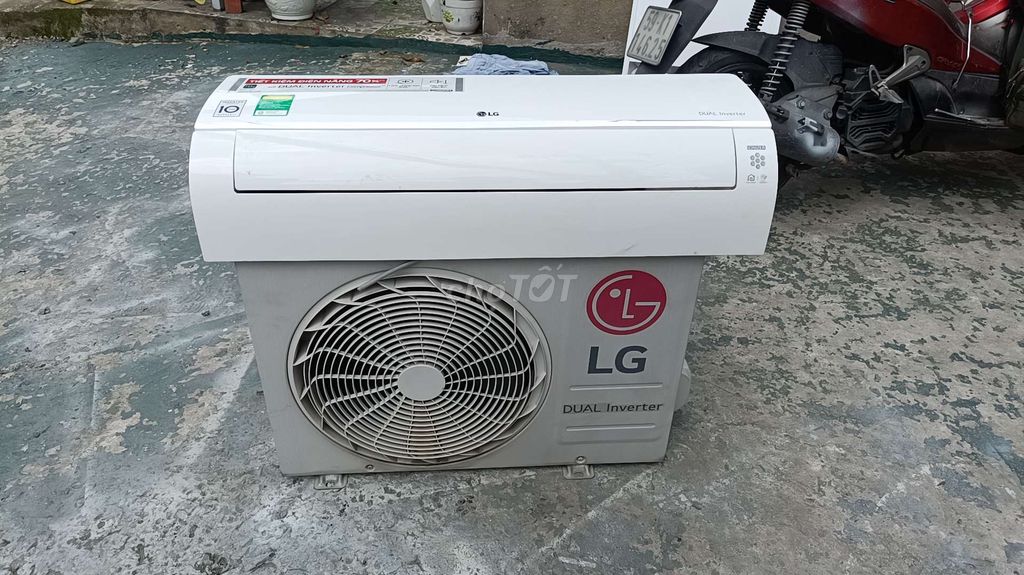 Máy lạnh LG inverter 1,5hp V13API1 MỚI 95%