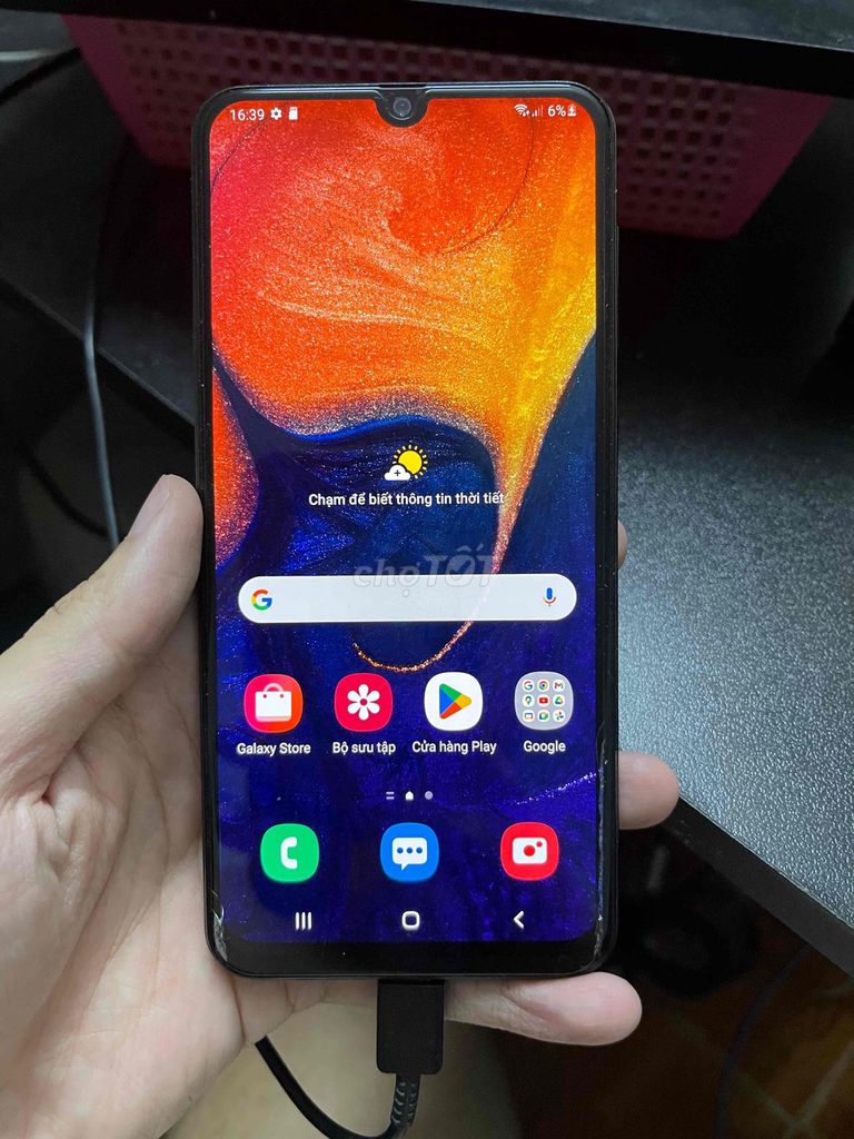 Samsung A50 máy cũ ng dùng,thay pin còn lại zin. Mua bán Điện thoại tại Quận Hà Đông Hà Nội được đăng bởi Trần Dương hình 1