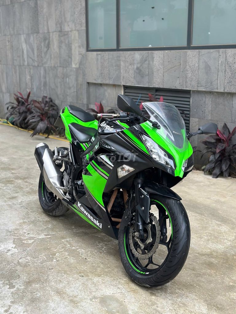 Kawasaki Ninja 300 2017 xanh có trả góp trao đổi ✅. Mua bán Xe máy tại Quận Hoàng Mai Hà Nội được đăng bởi Phú Lý hình 2