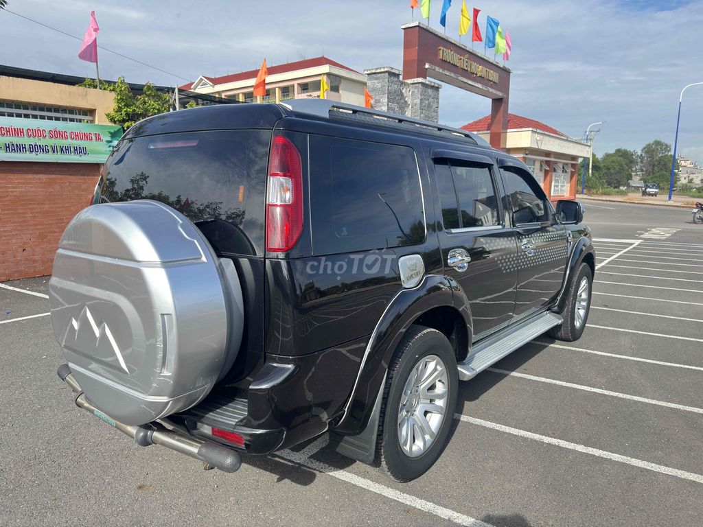 Ford Everest 2013 2.5L 4x2 MT - 90 km. Mua bán Ô tô tại Quận 12 Tp Hồ Chí Minh được đăng bởi Nguyen van nhut hình 6