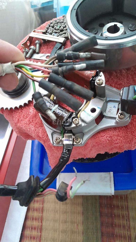 Phụ tùng xe máy Kim loại Bạc Zin đẹp. Mua bán Phụ tùng xe tại Quận Ô Môn Cần Thơ được đăng bởi Phamthanhhungtu  hình 6