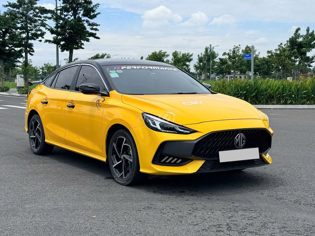 MG MG5 LUXURY 2022 Vàng 57.000KM