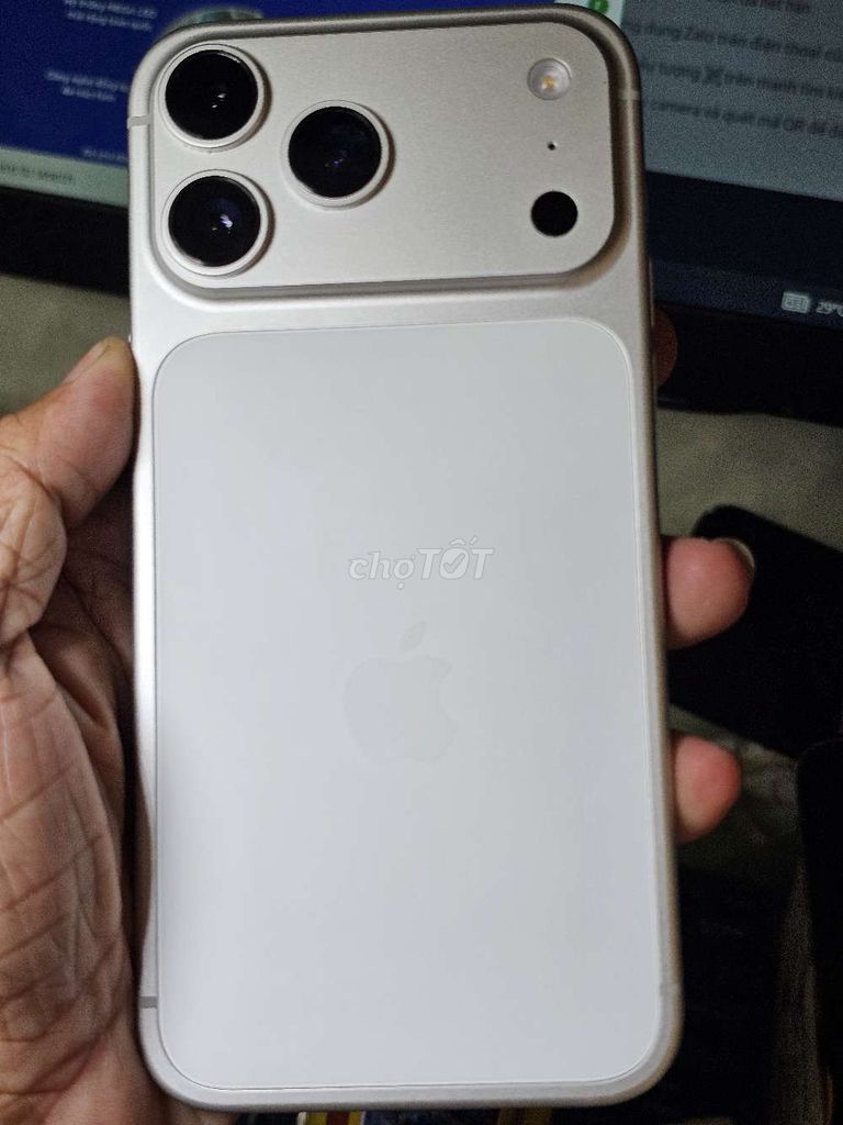 iPhone 14 Pro Max  độ 17prm đẹp 99% . Mua bán Điện thoại tại Quận 8 Tp Hồ Chí Minh được đăng bởi Thiên Hòa mobile  hình 1