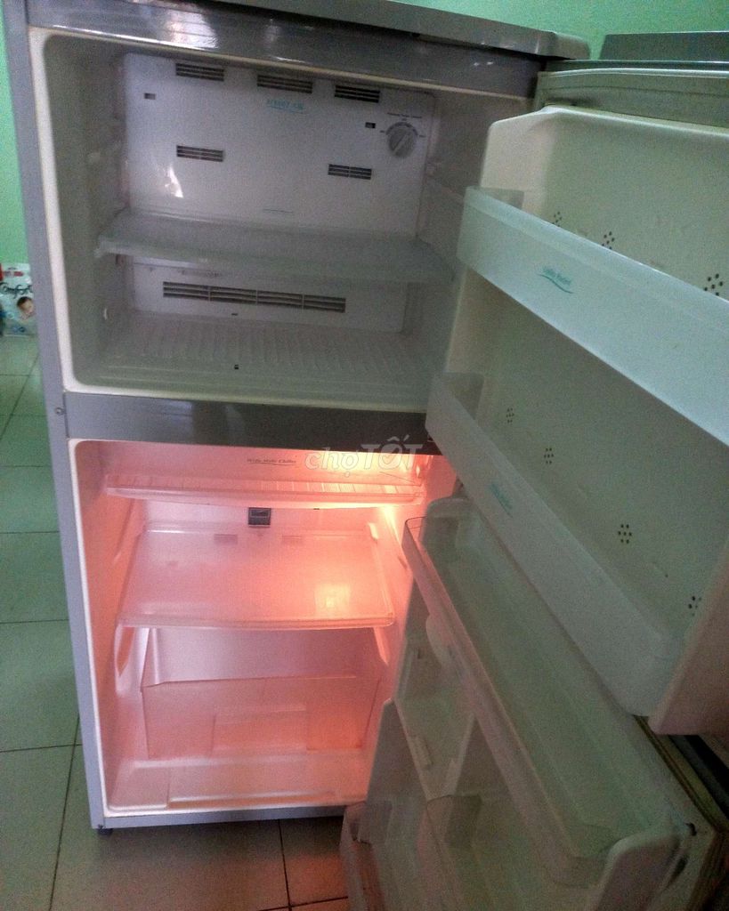 0911687277 - Tủ lạnh Hitachi 202L
