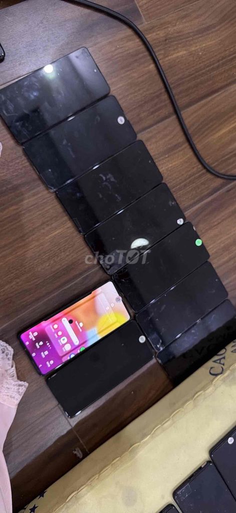 Samsung Galaxy A71 Đen Lỗi màn hình. Mua bán Điện thoại tại Huyện Bình Chánh Tp Hồ Chí Minh được đăng bởi Hằng Hằng hình 1