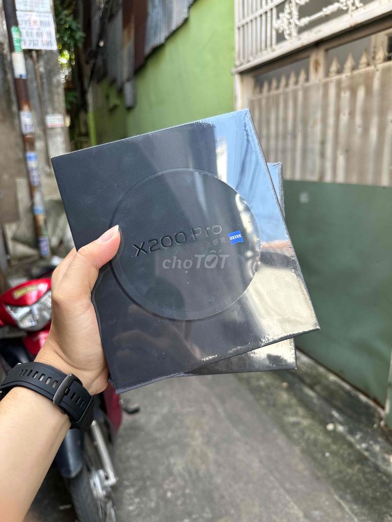 Vivo x200 pro 12/256 new seal đủ màu