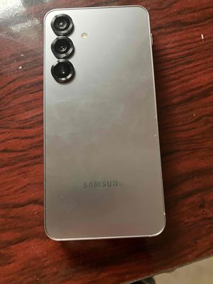 Samsung S25 QT 12/256 có gl giao lưu. Mua bán Điện thoại tại Quận 6 Tp Hồ Chí Minh được đăng bởi võ Long triều