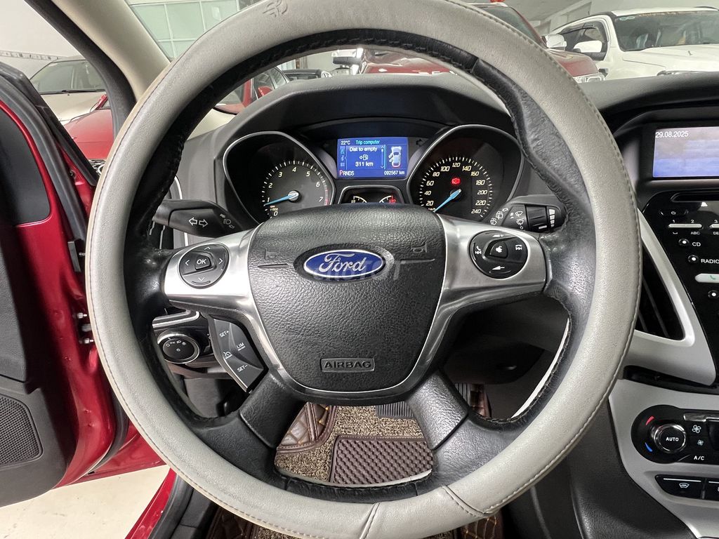 Ford Focus 2014 S 2.0 AT - 92000 km. Mua bán Ô tô tại Thành phố Bảo Lộc Lâm Đồng được đăng bởi Trung tâm mua bán ÔTÔ  XE MÁY Ngọc Ánh hình 12