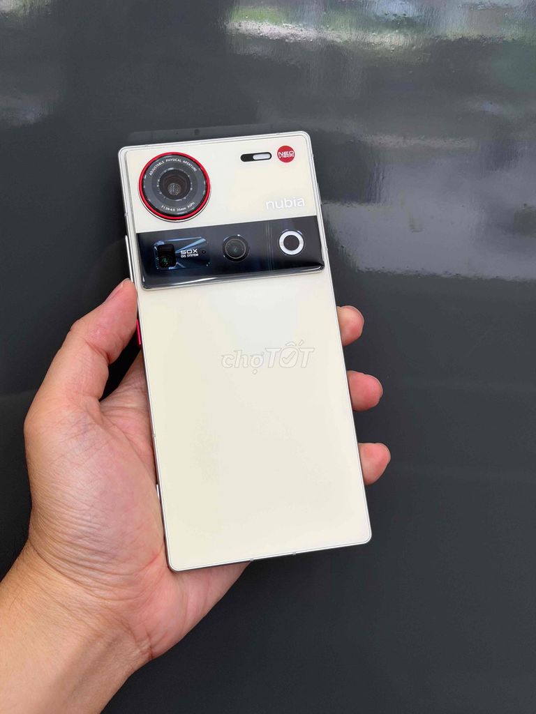Nubia Z70 Ultra 12GB/256GB Gold Chip 8elite 2sim. Mua bán Điện thoại tại Quận Ninh Kiều Cần Thơ được đăng bởi Quý Mobile Cần thơ hình 1