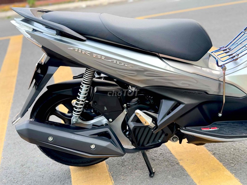 Airblade 125 mẫu 2015 9chủ ít đi máy zin100% mới99. Mua bán Xe máy tại Quận 11 Tp Hồ Chí Minh được đăng bởi CỬA HÀNG CHUYÊN GÓP NỢ XẤU hình 8