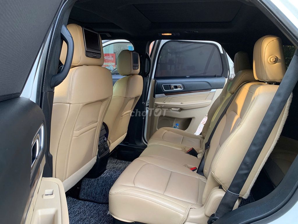Ford Explorer Limited 2.3L EcoBoost 2017 đk 2018. Mua bán Ô tô tại Quận Long Biên Hà Nội được đăng bởi AUTO TÂN HƯNG THỊNH hình 12