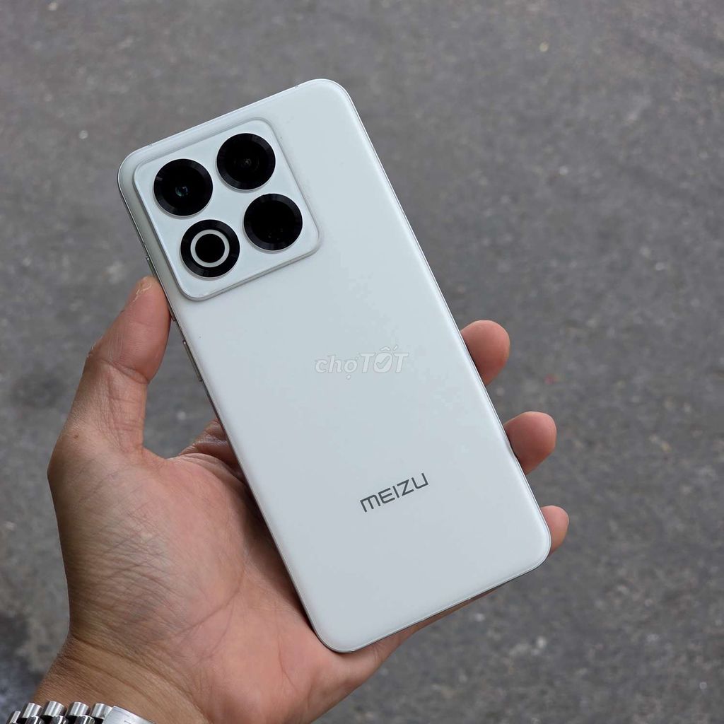 Meizu 22 5G 12GB/256GB Trắng. Mua bán Điện thoại tại Quận Thanh Khê Đà Nẵng được đăng bởi Tú MB hình 1