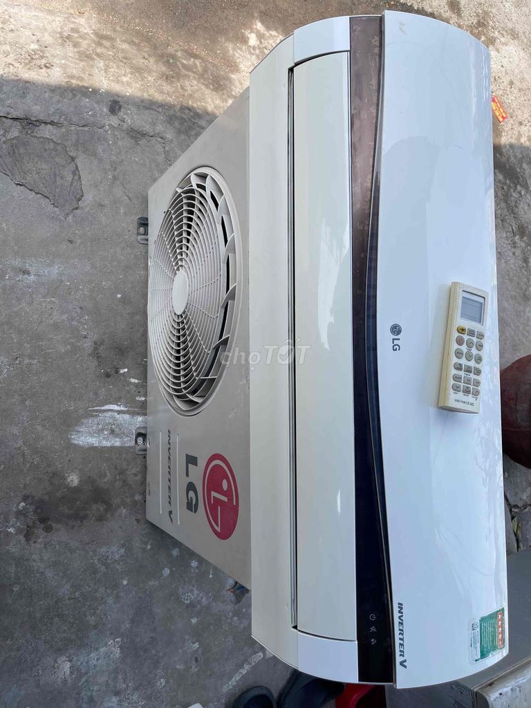 Thanh Lý Máy Lạnh LG 1.5 Ngựa Inverter