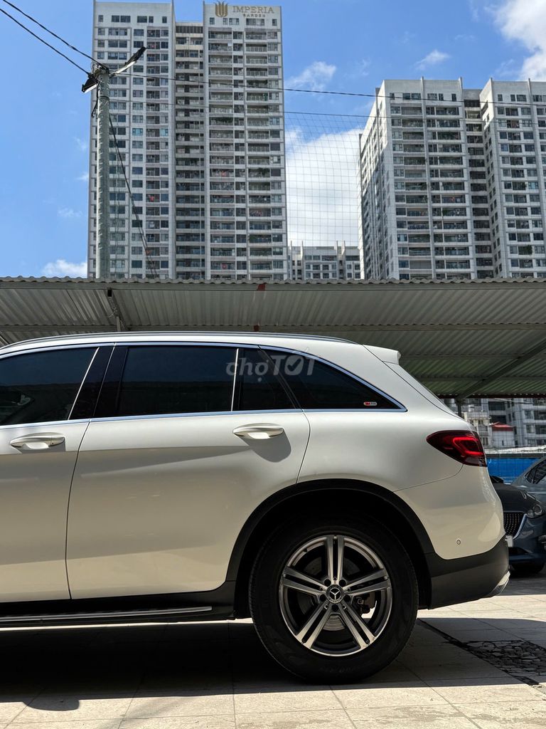 Mercedes Benz GLC200 2022 Siêu Mới. Mua bán Ô tô tại Quận Thanh Xuân Hà Nội được đăng bởi Nguyễn Tuấn Hoàng hình 7